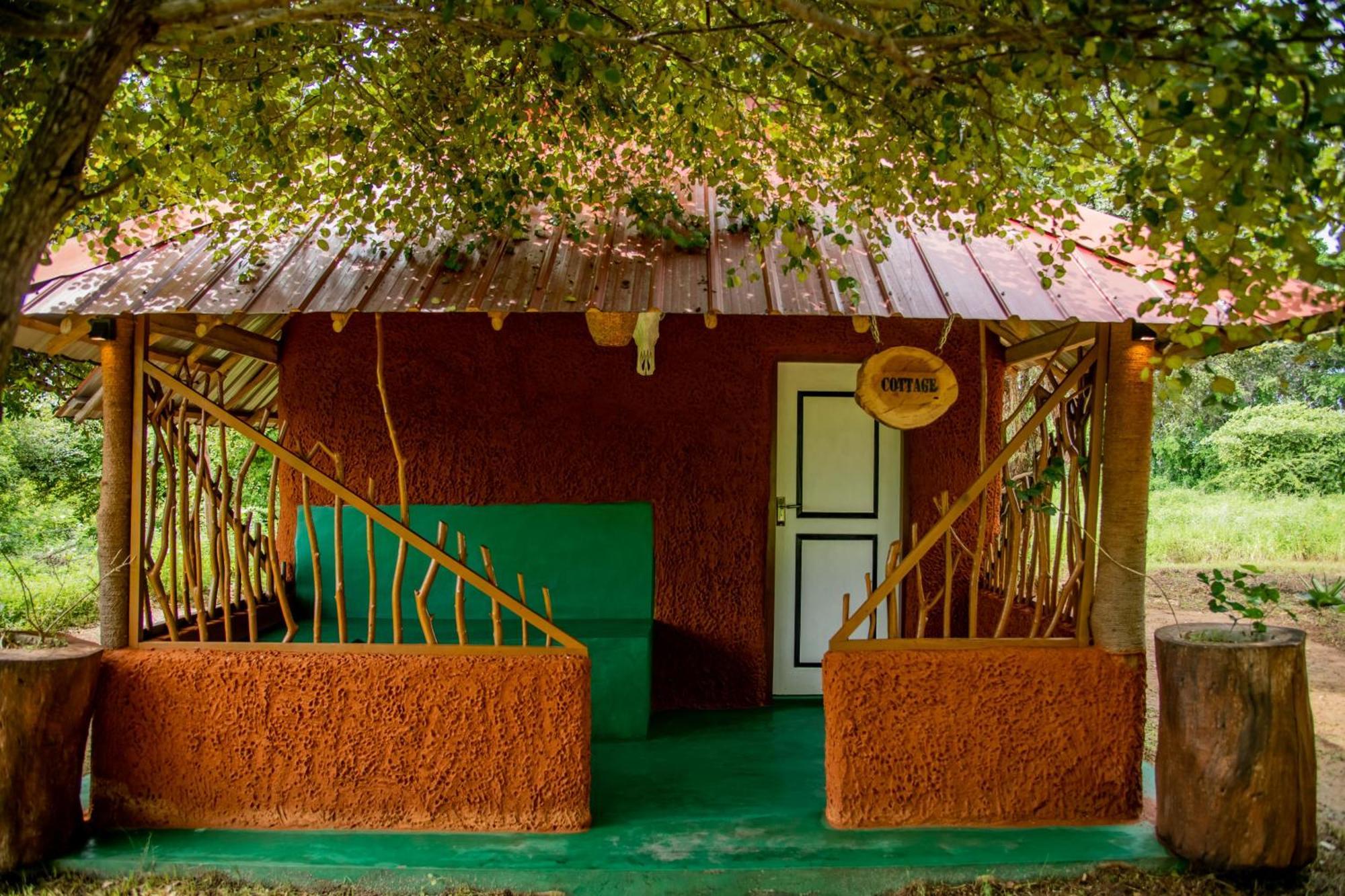 ホテル Animal View Point Yala ティッサマハーラーマ エクステリア 写真